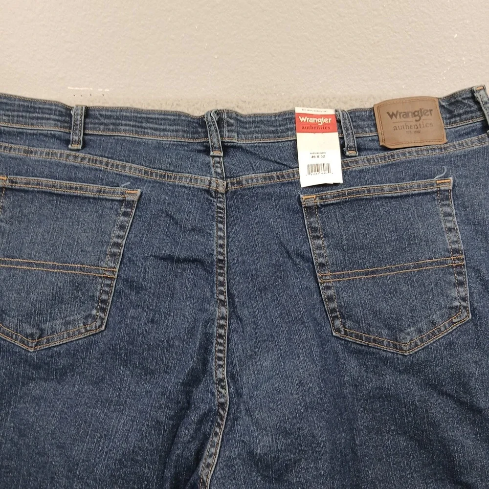 Wrangler Authentics NWT Classic Straight Fit Blue Jeans Mens 46x32 Cotton Blend‎